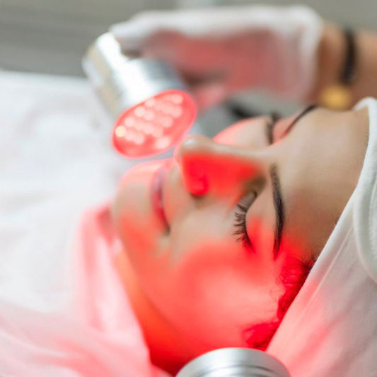 Preparing Your Skin for Red Light Therapy - AURELUX BEAUTY